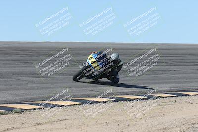 media/Oct-13-2025-Moto Forza (Mon) [[a66d839500]]/3-B Group/Session 2 (Bowl)/